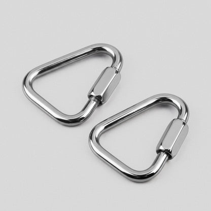 HomeProGym Power Band Carabiners: two triangular steel quick links with screw-gate sleeves.
